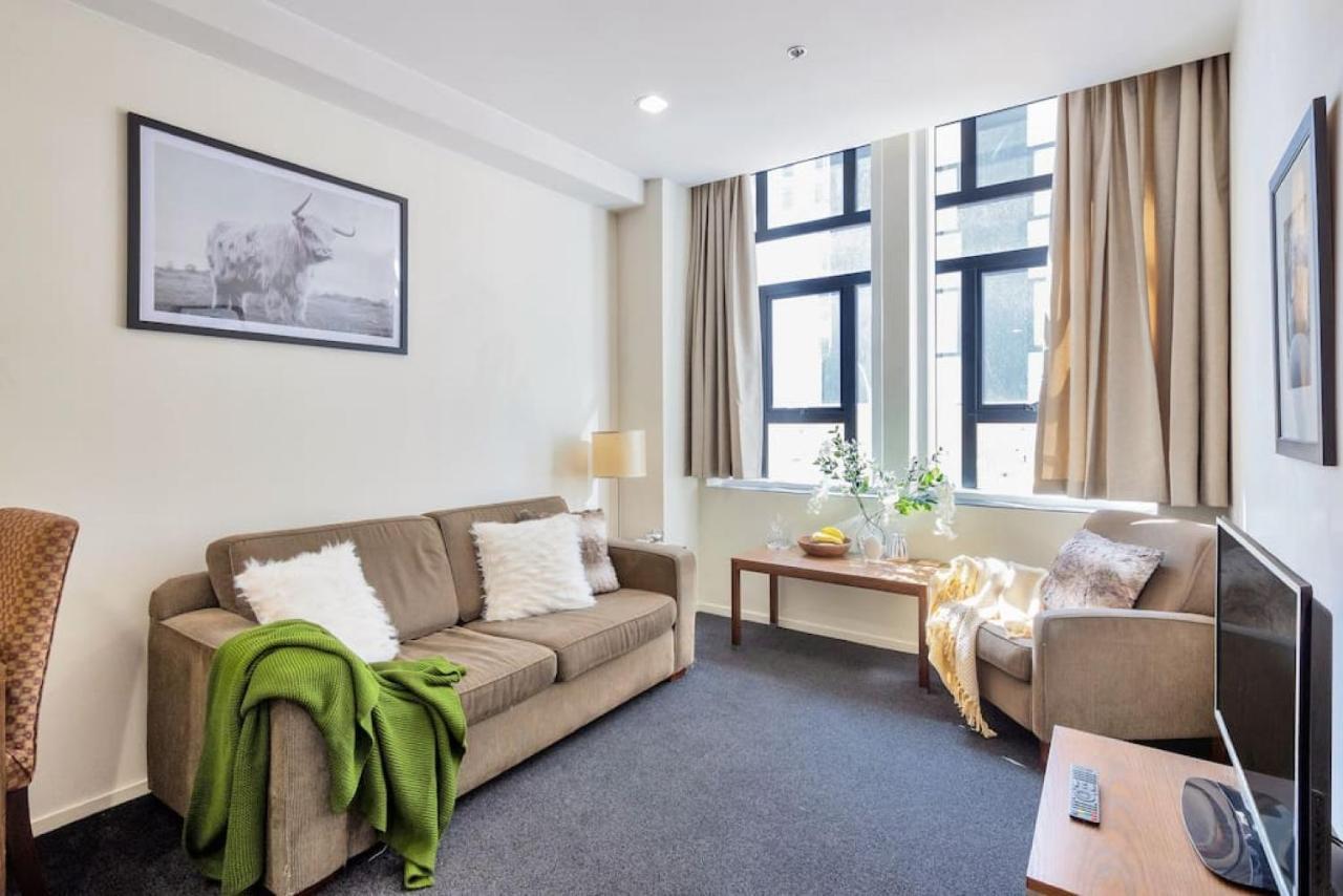 Urban Deco Apartment On Queen Street Auckland Exteriör bild