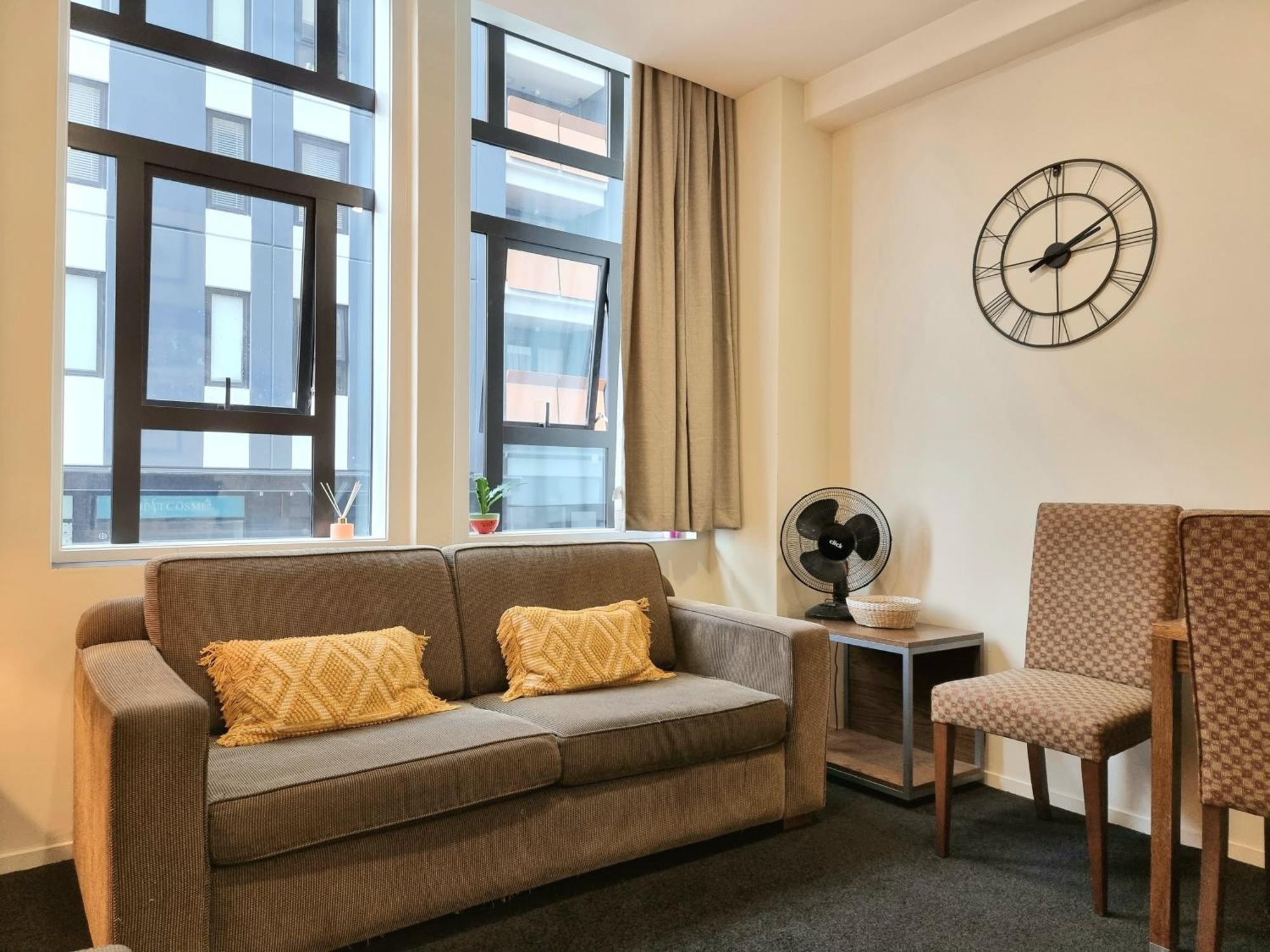 Urban Deco Apartment On Queen Street Auckland Rum bild